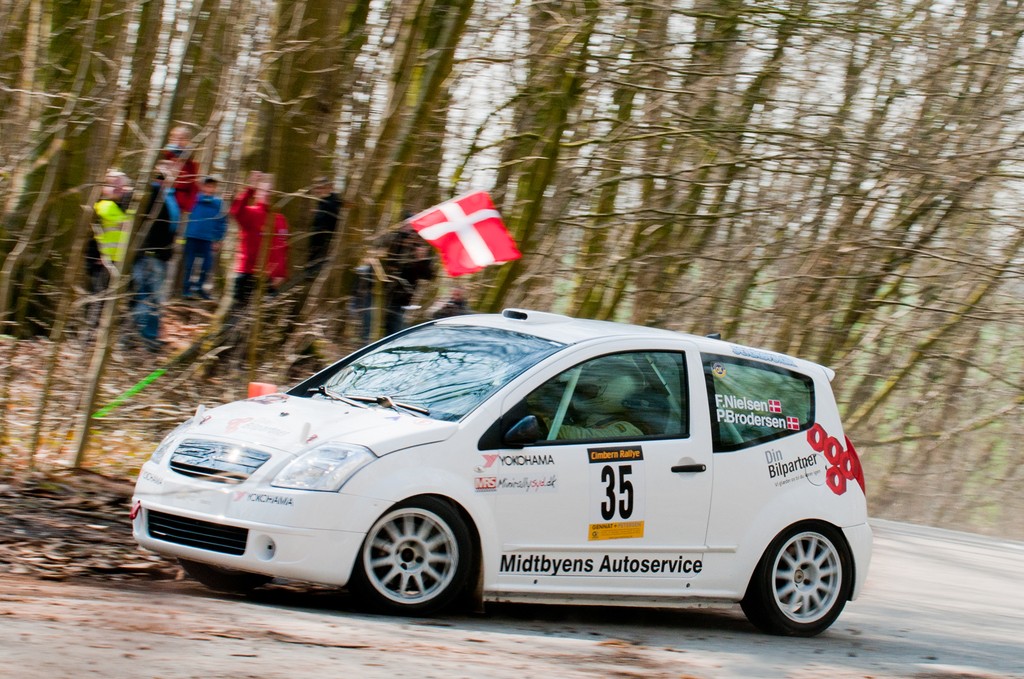 Frank Nielsen og Per Brodersen på skovtur i ADAC Cimbern Rallye 2016
(Foto: rallypics.dk)
